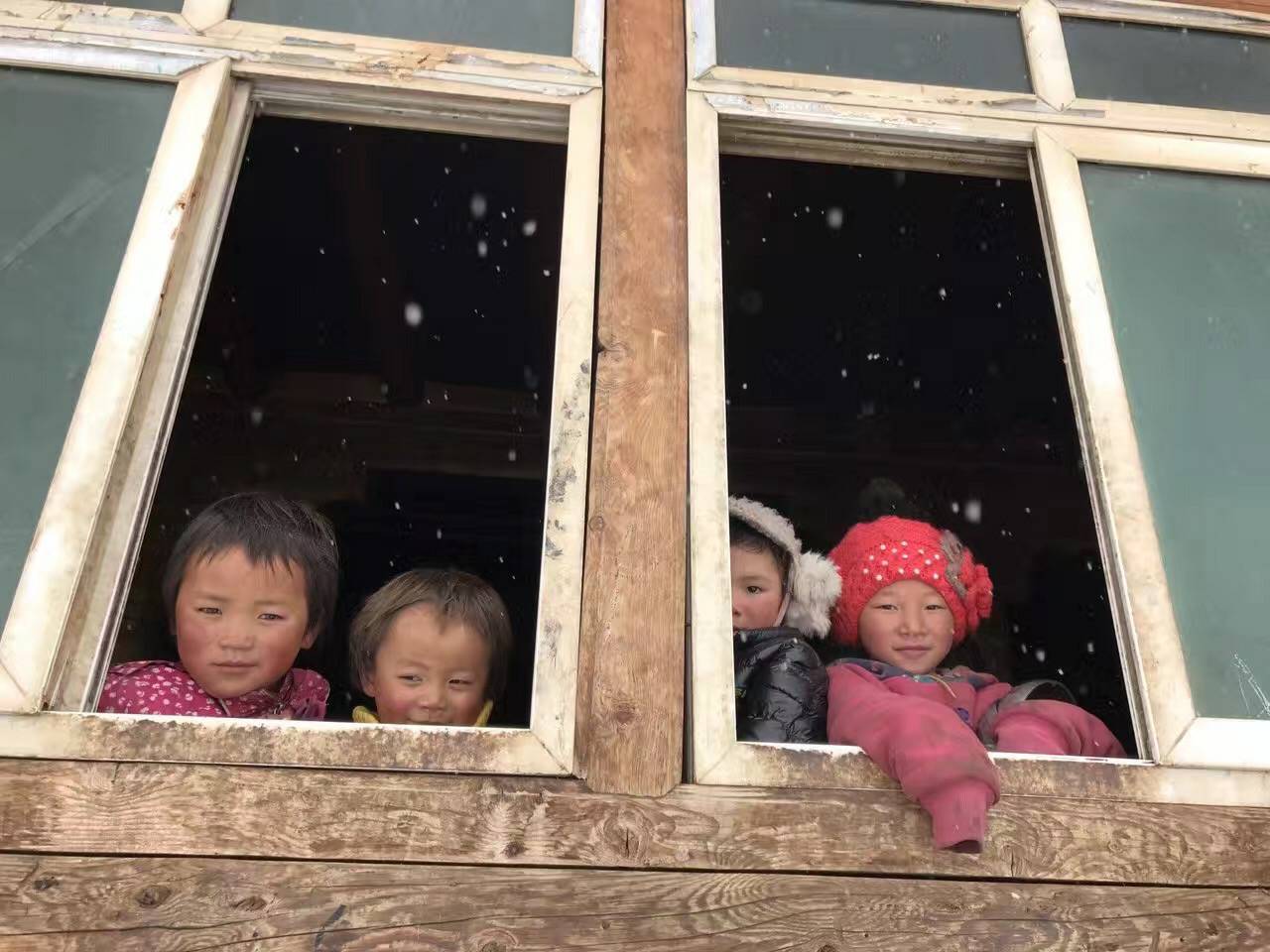 开云网页版·网站在线登入-开云(中国)公益回顾丨家国同欢月同圆 温暖满载甘孜州(图9)