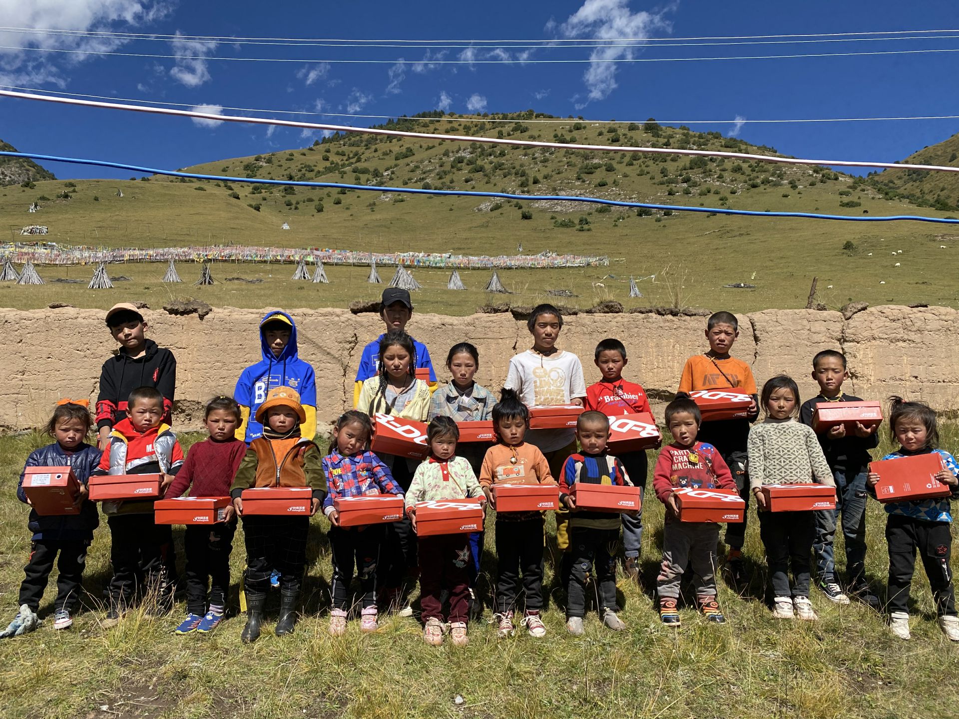 开云网页版·网站在线登入-开云(中国)公益回顾丨家国同欢月同圆 温暖满载甘孜州(图13)